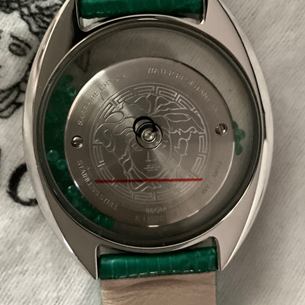 Versace Womens 86Q961MD497 S455 Destiny Precious
DIAMOND Floating Emeralds Watch - Picture 8 of 12
